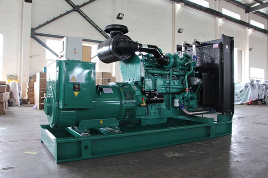 隆化320kw康明斯柴油发电车出租组图片 隆化320kw康明斯柴油发电车出租组图片